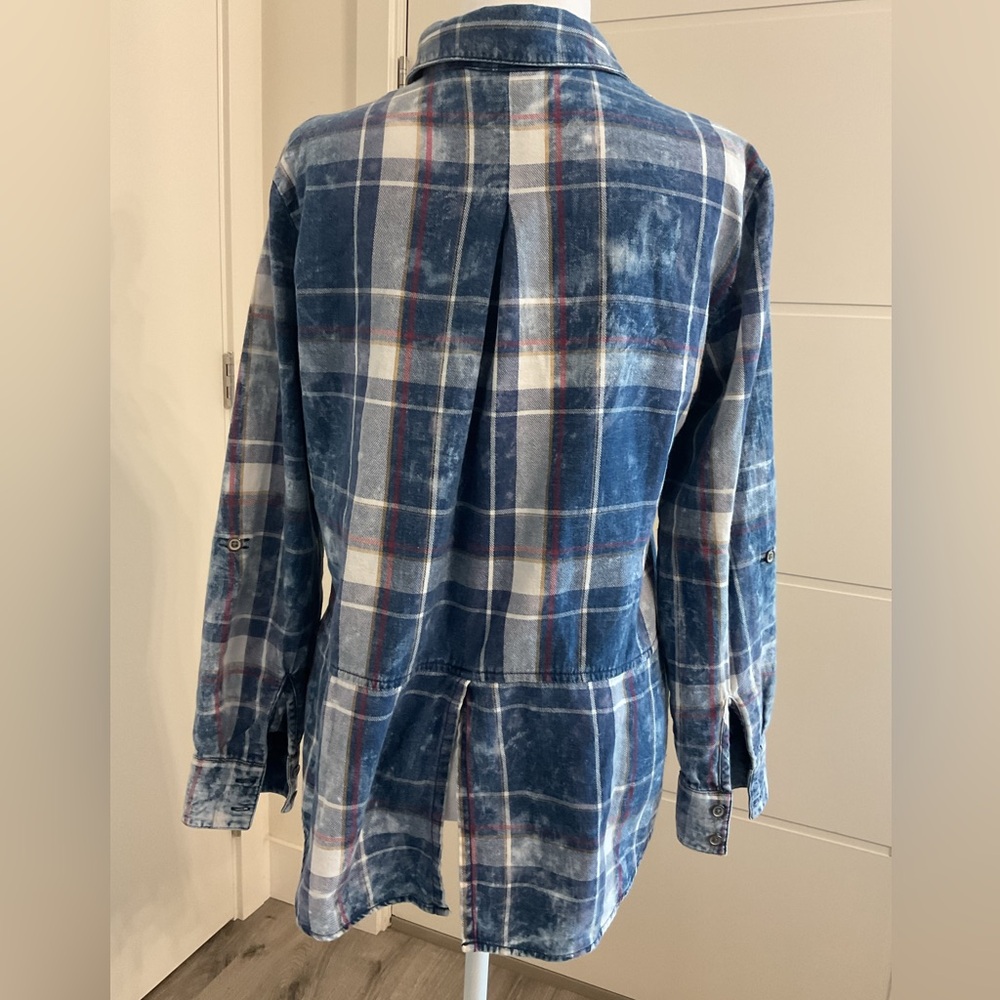 Tribal Jeans Plaid Button-Up Shirt with slit tail and hidden buttons.
